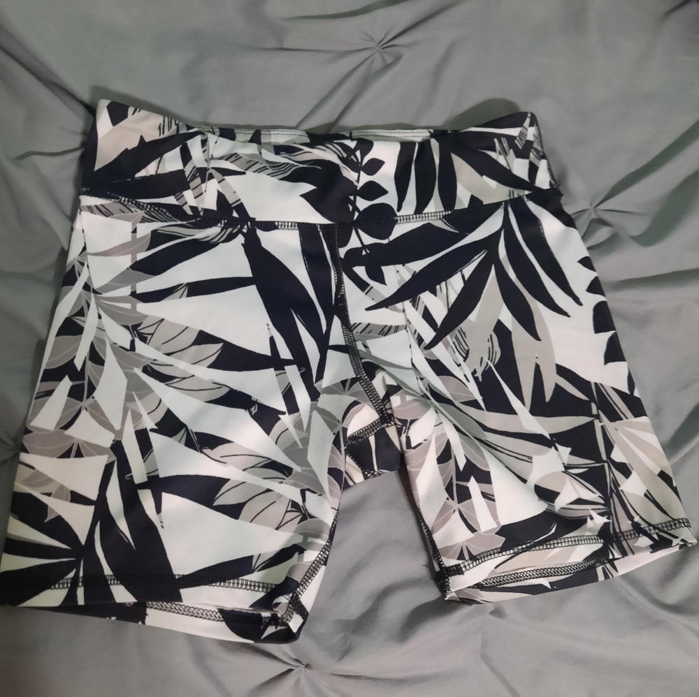 Printed biker shorts / spandex shorts